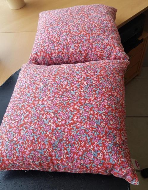 2 sierkussens 40/40 (Kuss), voor beiden, Huis en Inrichting, Woonaccessoires | Kussens, Zo goed als nieuw, Overige kleuren, Vierkant
