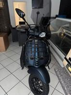 Vespa sprint opaco blue 2022 weinig Km, Fietsen en Brommers, Scooters | Vespa, Ophalen, Zo goed als nieuw, Vespa S