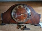 Oude Pendule Klok - Werkend + Opwindsleutel, Ophalen of Verzenden