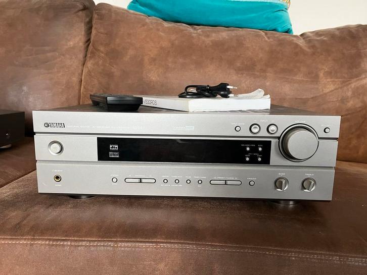 Yamaha RX-V530RDS Receiver Yamaha en DVD-S520 DVD Speler, Audio, Tv en Foto, Versterkers en Receivers, Gebruikt, Stereo, 60 tot 120 watt