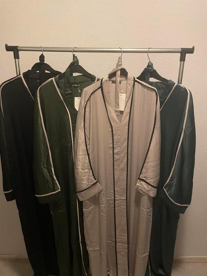 Luxe Abaya, Kleding | Dames, Jurken, Nieuw, Maat 38/40 (M), Overige kleuren, Onder de knie, Ophalen of Verzenden