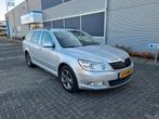 Skoda Octavia Combi 1.2 TSI Ambition Business Line Automaat, Euro 5, Gebruikt, 4 cilinders, Origineel Nederlands