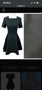 Ted Baker Skater Jurk Slangenprint Maat 42/44, Kleding | Dames, Jurken, Zwart, Maat 42/44 (L), Ophalen of Verzenden, Zo goed als nieuw