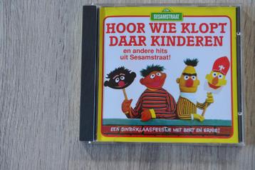  	 SESAMSTRAAT == Hoor wie Klopt daar Kinderen en andere Hit beschikbaar voor biedingen