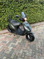 Piaggio Zip SP S 4T 50cc brommer 2022 geen schade, Fietsen en Brommers, Scooters | Piaggio, Maximaal 45 km/u, Zip, Nieuw, Ophalen of Verzenden
