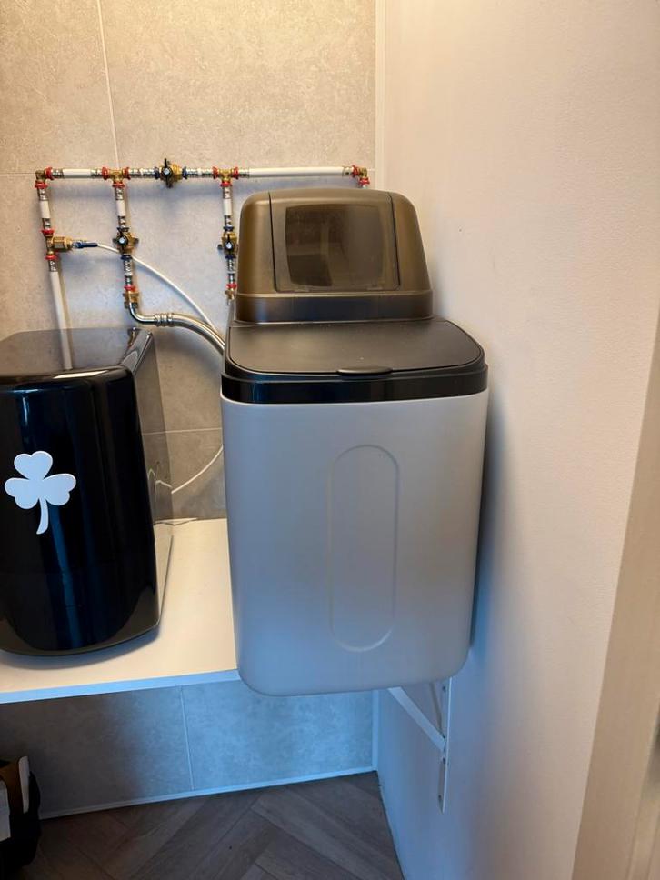 Complete Waterontharder Webshop, Zakelijke goederen, Exploitaties en Overnames