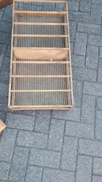 Vogelhok beschikbaar voor biedingen