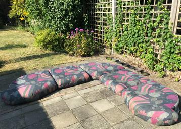 heerlijke dikke chill kussen zitting voor op pallet bank beschikbaar voor biedingen