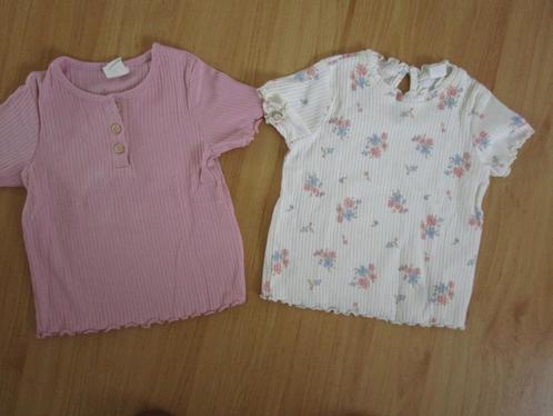 H&M - twee leuke shirts maat 74, Kinderen en Baby's, Babykleding | Maat 74, Zo goed als nieuw, Meisje, Shirtje of Longsleeve, Ophalen of Verzenden