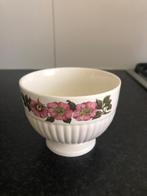 Wedgwood Briar rose kommetje op voet, Wedgwood, Ophalen of Verzenden, Zo goed als nieuw