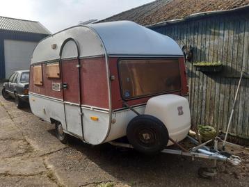Smv 380 bouwjaar '81 caravan beschikbaar voor biedingen