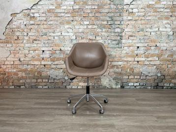 Artifort Gap bruin bij TheReSales beschikbaar voor biedingen