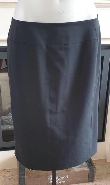 Oui mooie zwarte licht glanzende rok 42 L Gratis Verzenden ! beschikbaar voor biedingen