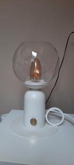 Moderne Tafellamp met Glazen Bol, Huis en Inrichting, Lampen | Vloerlampen, Ophalen, Zo goed als nieuw, Minder dan 100 cm, Modern
