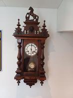 ANTIEKE PAARDJES REGALATEUR, Antiek en Kunst, Antiek | Klokken, Ophalen of Verzenden