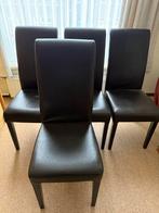 4 stoelen donkerbruin kunstleer. In goede staat, Ophalen, Gebruikt, 100 tot 150 cm, 50 tot 100 cm