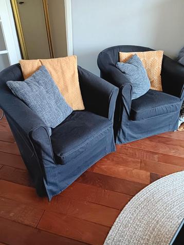 2 kuipstoelen beschikbaar voor biedingen