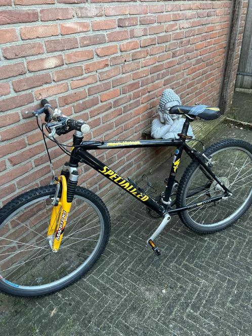 SUPER MOOIE MOUNTAINBIKE ZWART GEEL MAAT S TE KOOP, Fietsen en Brommers, Fietsen | Mountainbikes en ATB, Gebruikt, Overige merken