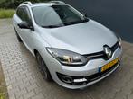 Renault Mégane 1.2 TCE BOSE 85KW Panoramdak camera trekhaak, Auto's, Renault, Voorwielaandrijving, Zwart, 4 cilinders, Leder en Stof