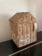 Rivièra Maison | rattan tissue box, Huis en Inrichting, Woonaccessoires | Schalen en Manden, Ophalen of Verzenden, Zo goed als nieuw