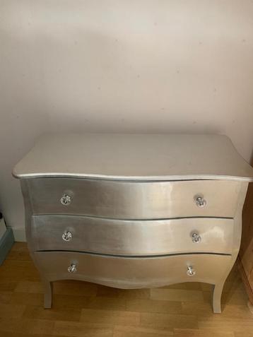 Zilveren Dressoirkast met 3 Lades - Maastricht beschikbaar voor biedingen