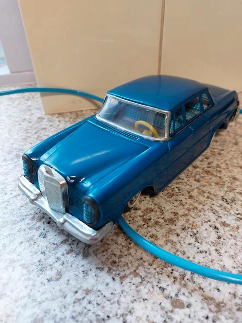 Mercedes met afstandsbediening 50/60er jaren., Antiek en Kunst, Antiek | Speelgoed, Ophalen of Verzenden
