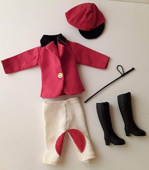 Vintage paardrij outfit voor Fleur barbie pop. Fleur kleding, Verzamelen, Poppen, Gebruikt, Kleertjes, Ophalen of Verzenden