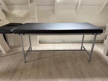 behandeltafel Pino beschikbaar voor biedingen