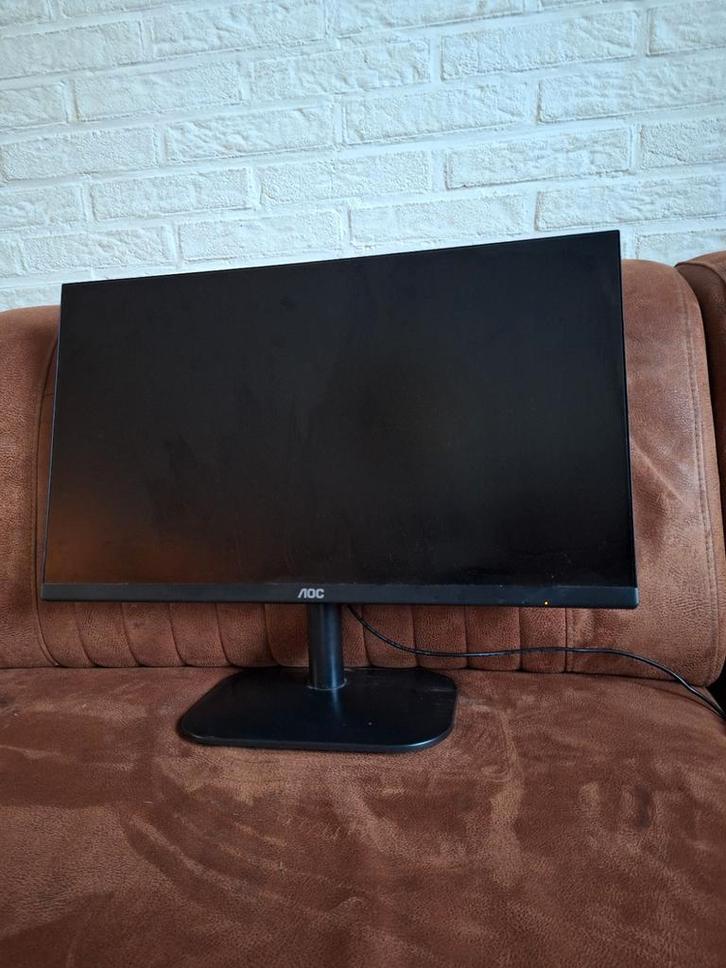 AOC 1080p Gaming Monitor - 75Hz, Computers en Software, Monitoren, Gebruikt, 61 t/m 100 Hz, HDMI, VGA, Gaming, LED, Full HD, 5 ms of meer