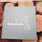 Boek baby's eerste jaar, Kinderen en Baby's, Kraamcadeaus en Geboorteborden, Nieuw, Ophalen of Verzenden