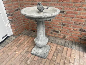 Vogel drink of voederschaal op Staander 76cm hoog beschikbaar voor biedingen