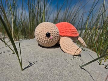 Handgemaakte gehaakte schildpad knuffel beschikbaar voor biedingen