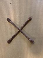 Kruissleutel/wielmoersleutel, Ophalen of Verzenden, Gebruikt