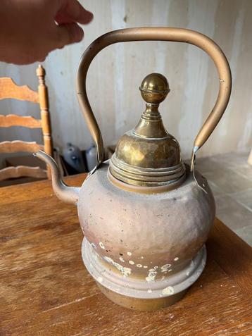 Oude Koperen Waterketel / Theeketel beschikbaar voor biedingen