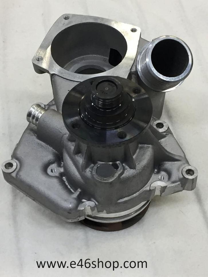 Waterpomp BMW E87 120I  E90  120I  oe 17046139 Org nieuw BMW, Auto-onderdelen, Motor en Toebehoren, BMW, Nieuw, Ophalen of Verzenden