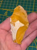 Geel jaspis fontmaure  bijl, Ophalen of Verzenden
