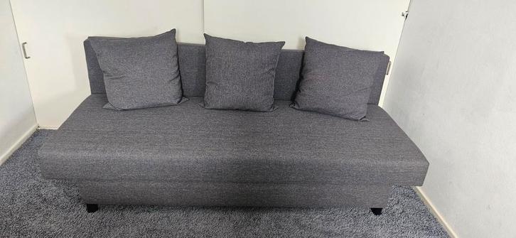 Ikea Asarum slaapbank, donkergrijs, Huis en Inrichting, Slaapkamer | Slaapbanken, Zo goed als nieuw, 140 cm, 200 cm, Tweepersoons