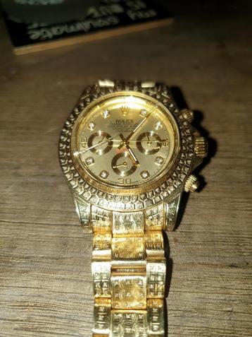 14 Karaat Gouden Rolex Daytona vol diamantjes beschikbaar voor biedingen