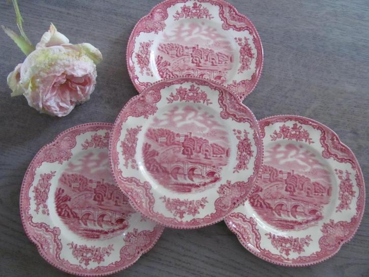 4 Johnson Bros Old Britain Castles Gebaks Borden, Huis en Inrichting, Keuken | Servies, Zo goed als nieuw, Bord(en), Overige stijlen