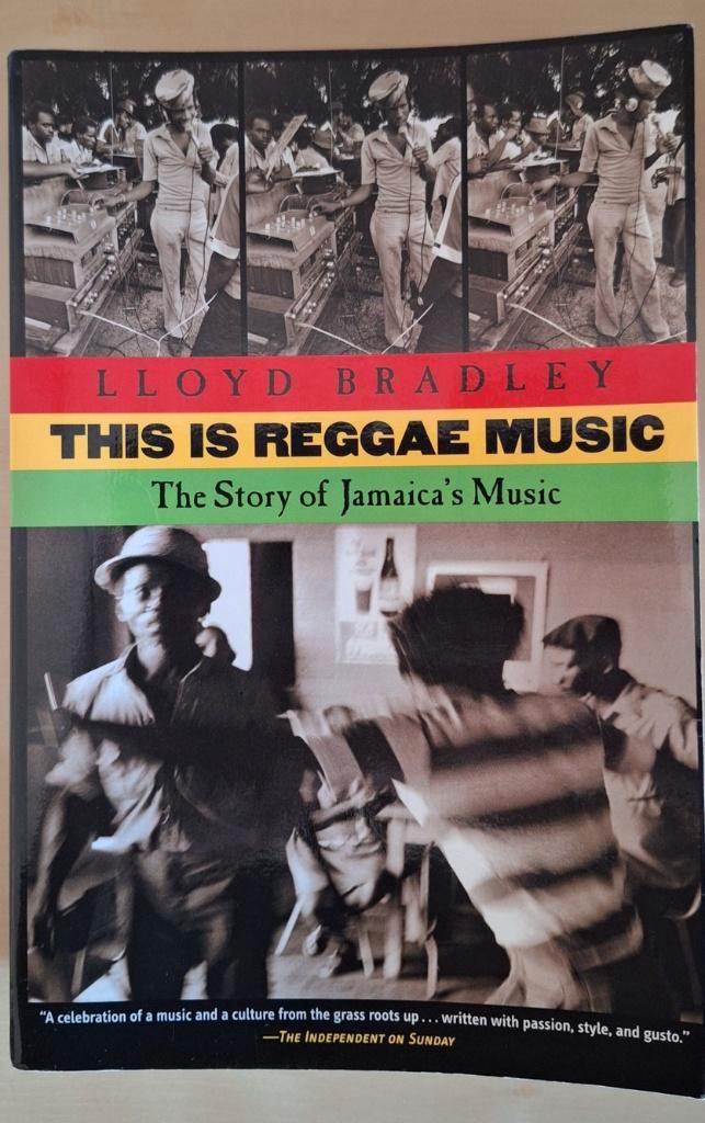 Lloyd Bradley - This is reggae music, Boeken, Muziek, Zo goed als nieuw, Genre of Stijl, Verzenden