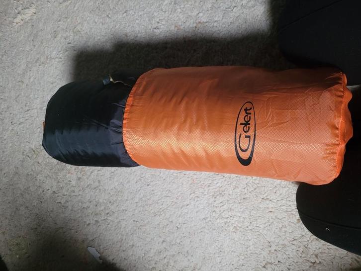 Zelfopblaasbaar 1-persoons luchtbed, Caravans en Kamperen, Slaapzakken, Ophalen