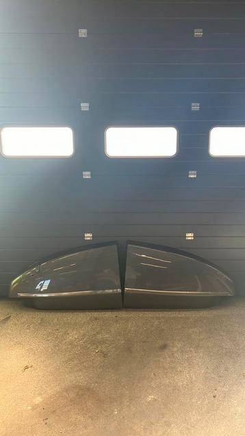 2 spatschermen Citroën DS (polyester) beschikbaar voor biedingen