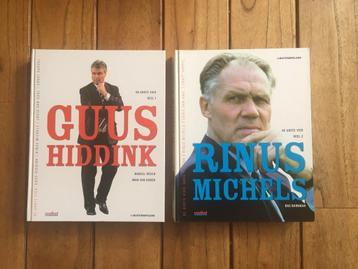 voetbalboeken- Guus Hiddink- Rinus Michels( de Buitenspelers beschikbaar voor biedingen