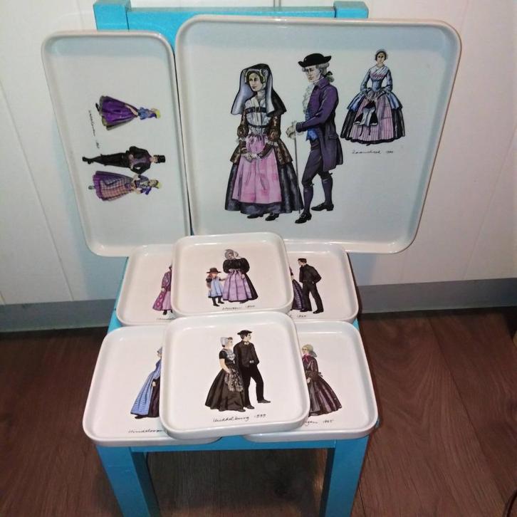 Klederdrachtservies Burgherdragt Villeroy & Boch compleet, Huis en Inrichting, Keuken | Servies, Gebruikt, Schaal of Schalen, Overige stijlen