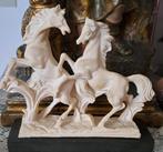 paarden sculptuur/standbeeld/beeldje, Antiek en Kunst, Ophalen