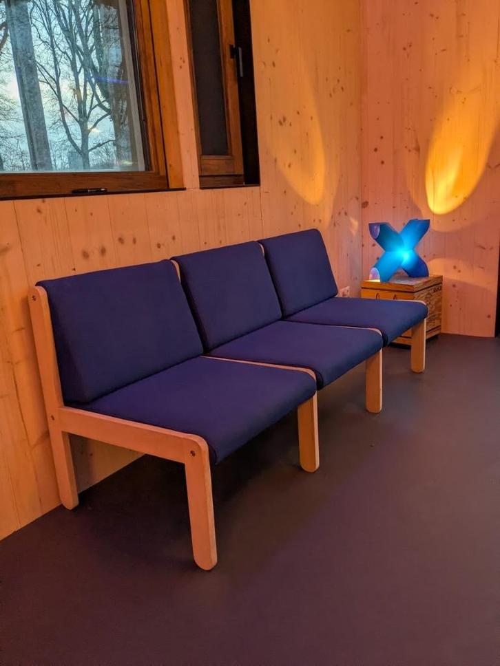 Driezits design bankje, Huis en Inrichting, Banken | Sofa's en Chaises Longues, Zo goed als nieuw, Driepersoons, 150 tot 200 cm