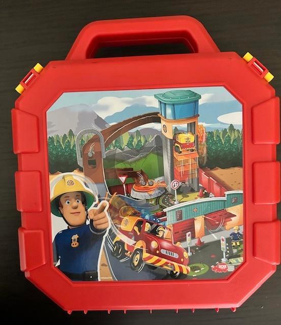 Brandweerman Sam meeneemkoffertje (Sp268), Kinderen en Baby's, Speelgoed | Actiefiguren, Gebruikt, Ophalen of Verzenden