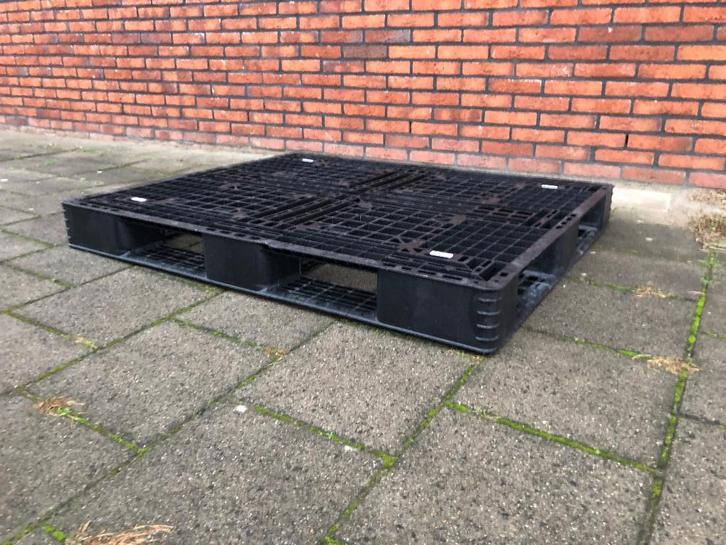 Koopje Partij Kunststof pallets plastic pallets €2,50 p/st, Doe-het-zelf en Verbouw, Hout en Planken, Zo goed als nieuw, Pallet