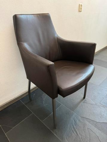 Eetkamer stoelen 4 stuks van leer met rvs poten beschikbaar voor biedingen