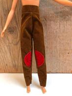 Suede bruine broek net rood voor Barbie, Ophalen of Verzenden, Zo goed als nieuw, Barbie